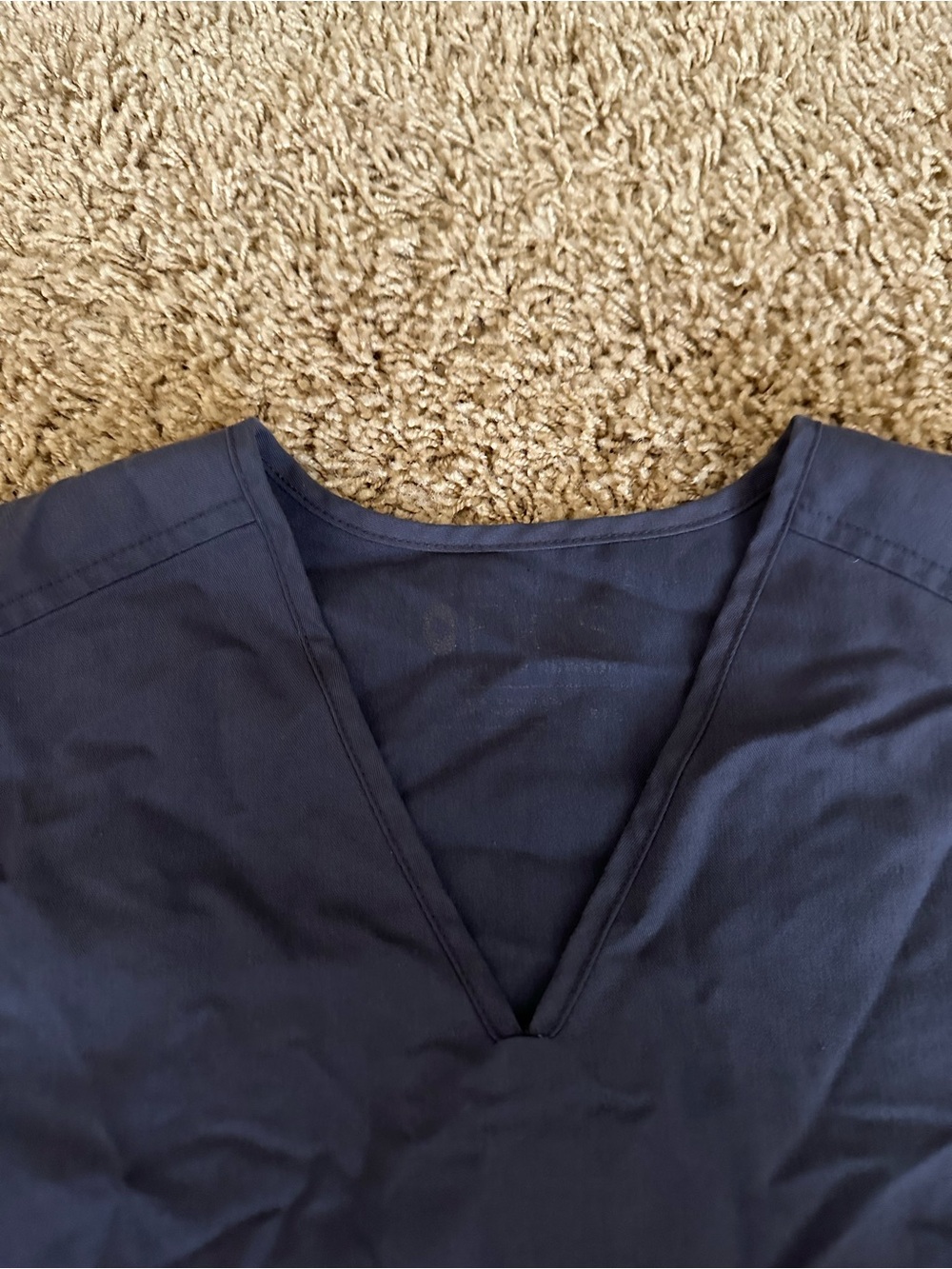 HTF Retired Charcoal Grey Figs Scrub Set XXS - Picture 10 of 12